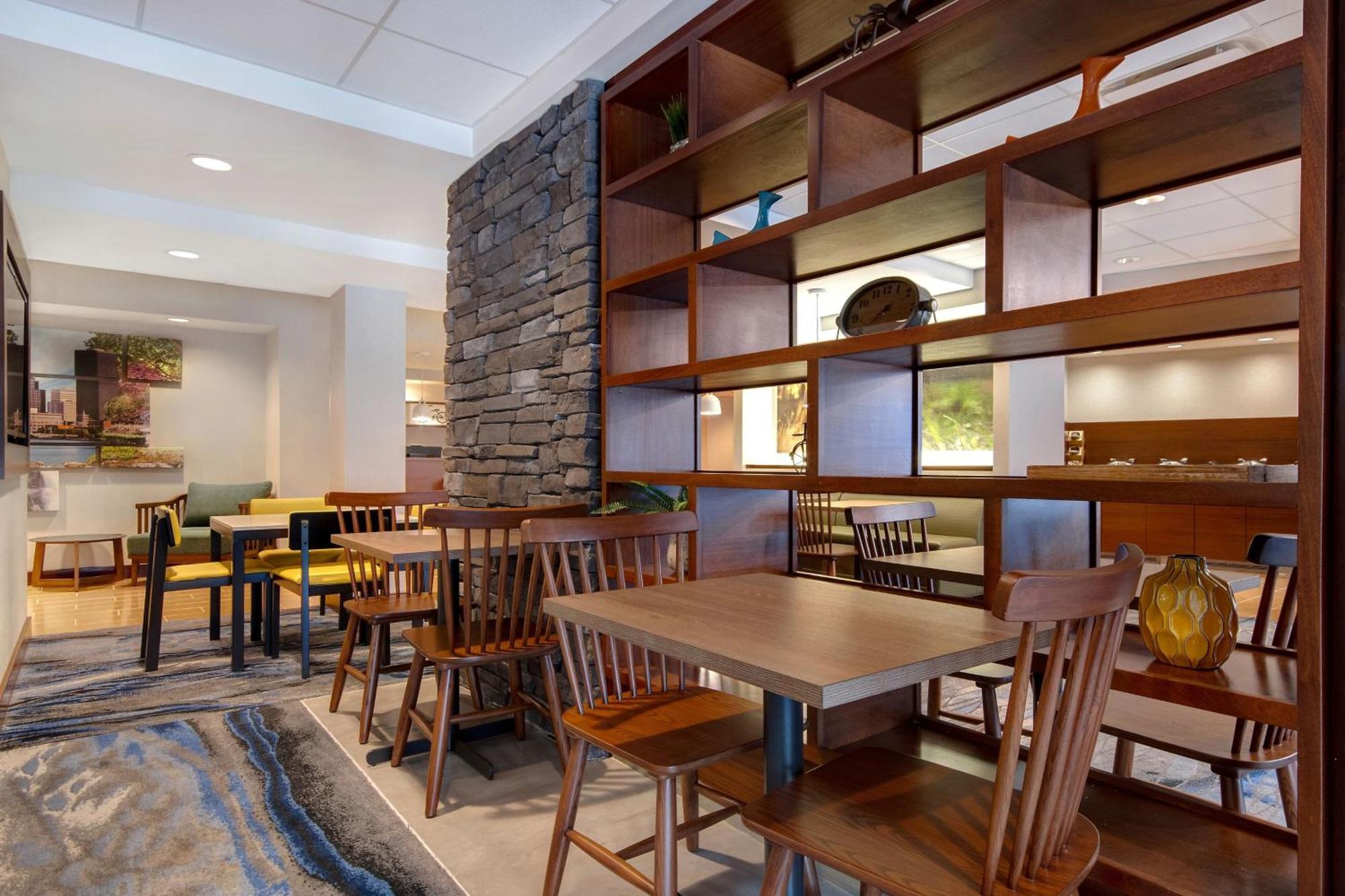 Fairfield Inn And Suites By Marriott Rochester West/Greece Екстериор снимка