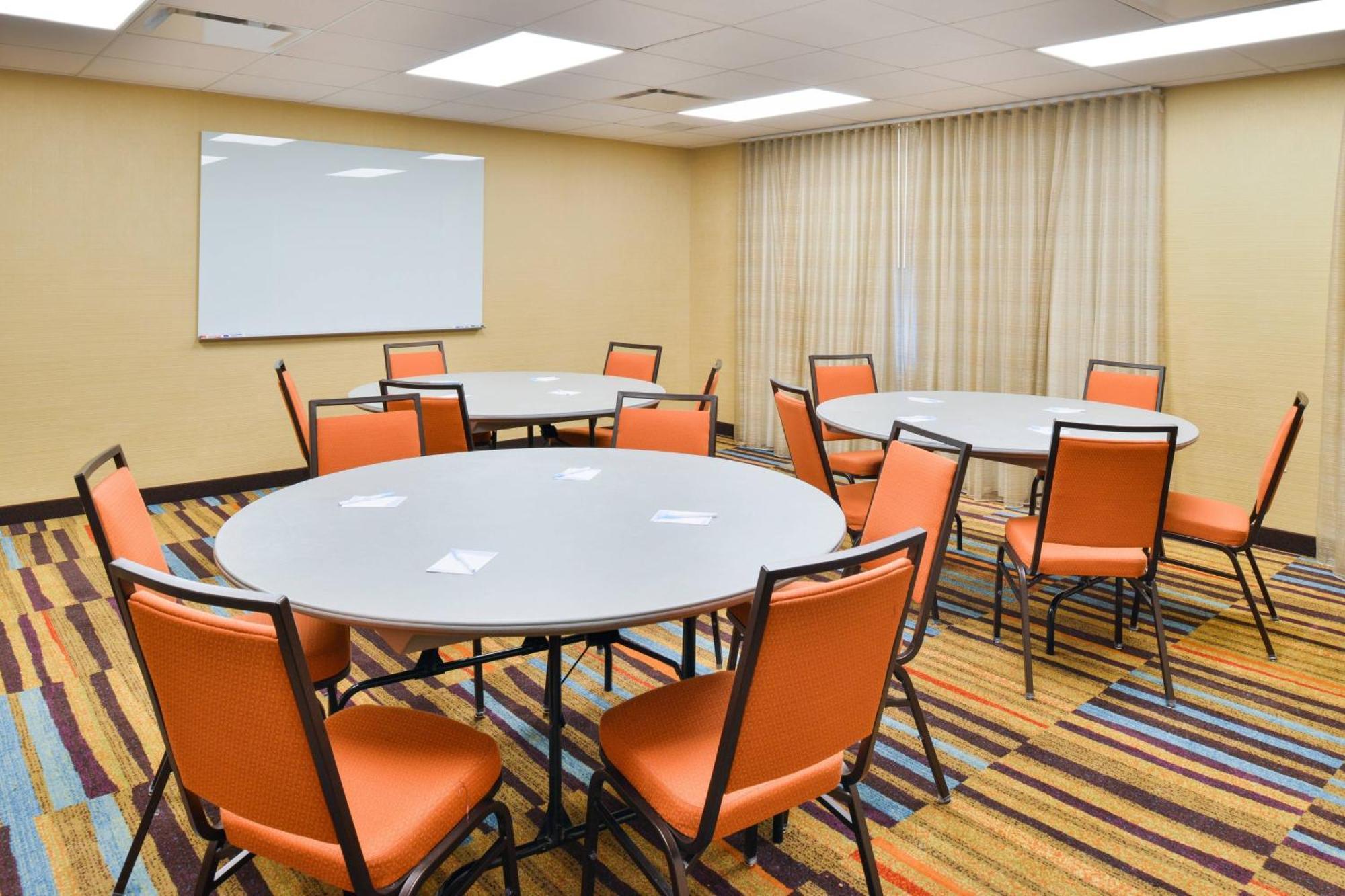 Fairfield Inn And Suites By Marriott Rochester West/Greece Екстериор снимка